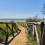 With Terrace And Swimming Pool Apartman Bibione