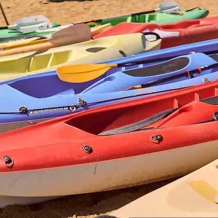 With Terrace And Swimming Pool 아파트