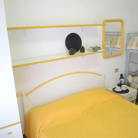 Appartamento Beautiful With Terrace And Swimming Pool Bibione