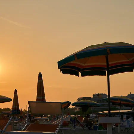 Beautiful With Terrace And Swimming Pool Bibione